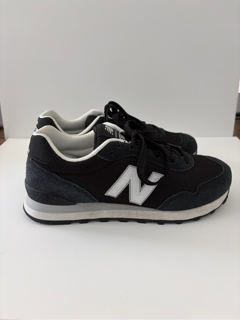 New Balance 515 Black & White Lifestyle Sneakers Women’s Size 8 - Picture 2 of 7